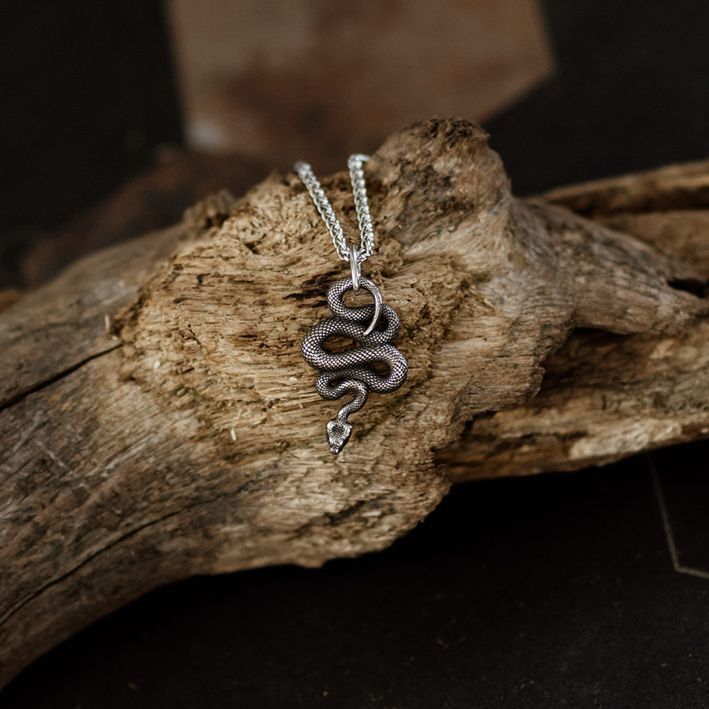 Gothic and Fantasy Jewellery: Symbols, Shadows and the Meaning Behind Dark Adornment