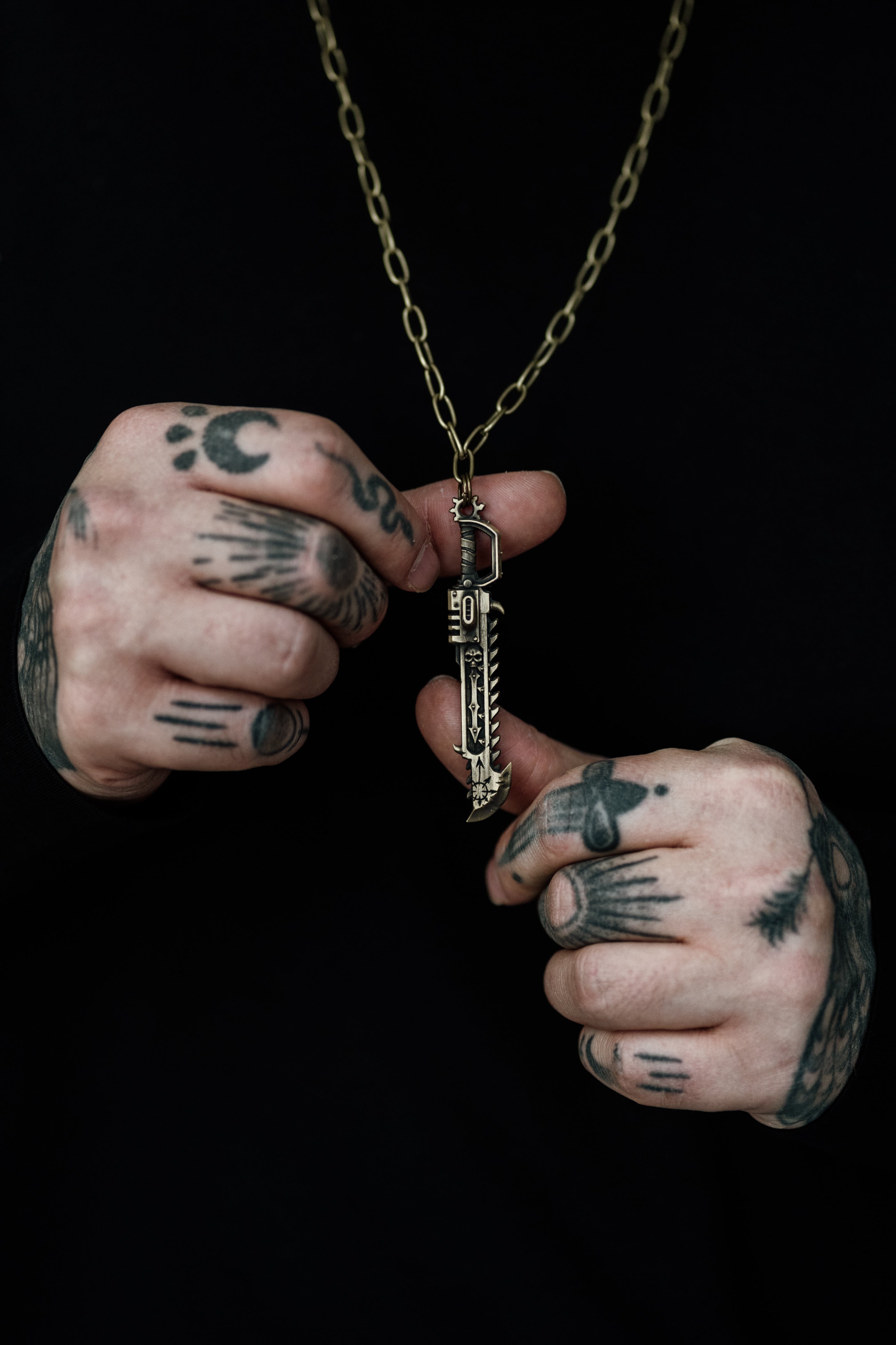 Warhammer40K Heretic Chainsword Pendant Necklace